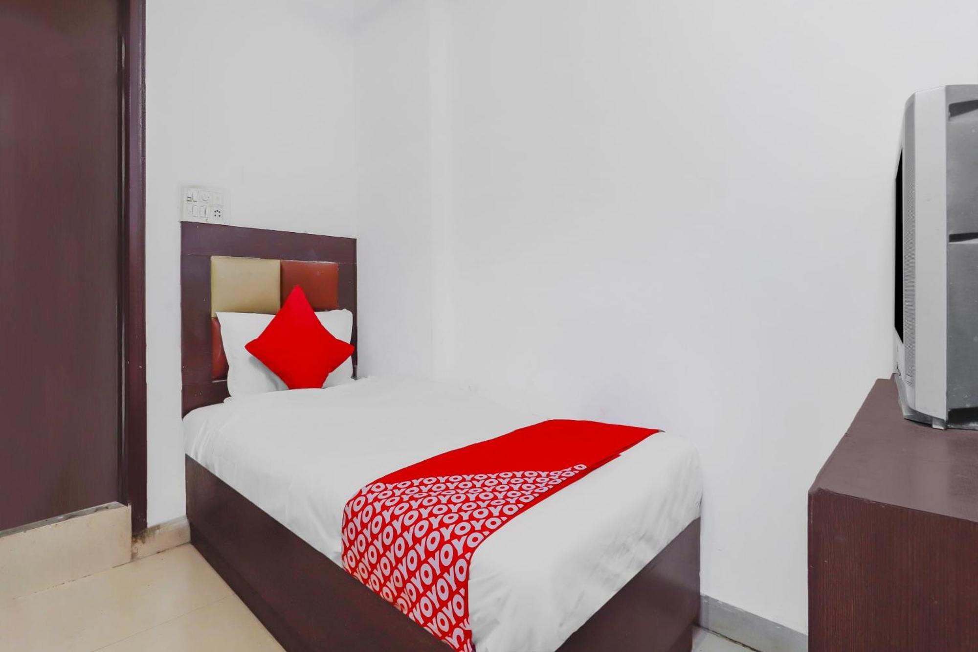 Hotel O Meredian Hyderabad Exterior foto